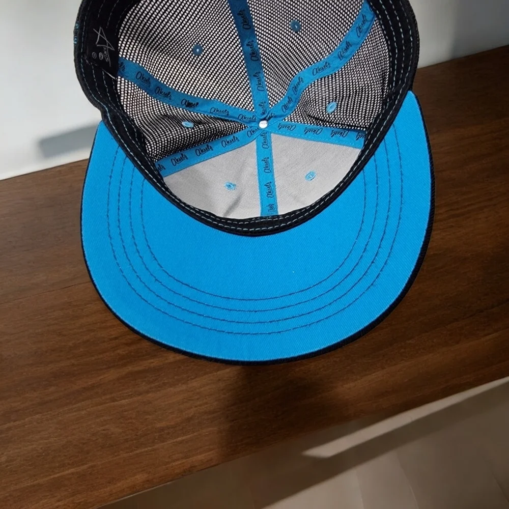 Askels Baseball cap with skull on front in excellent condition. SEE more…